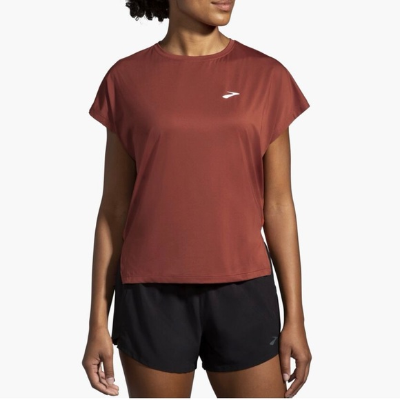 Brooks Sprint Free Lightweight Running Short Sleeve in Copper Red in Medium - Picture 2 of 8
